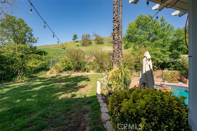 27093 Esward Drive, Calabasas CA: https://media.crmls.org/medias/5105cc45-497b-47f3-95b1-8bce8cfcc667.jpg