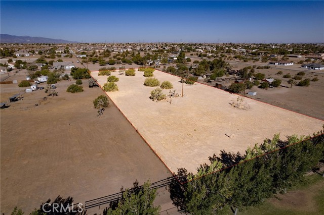 Detail Gallery Image 7 of 11 For 8821 Oakwood Ave, Hesperia,  CA 92345 - – Beds | – Baths