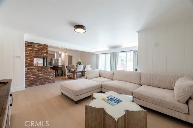 Detail Gallery Image 16 of 50 For 705 E Foothill Blvd, Glendora,  CA 91741 - 4 Beds | 2 Baths