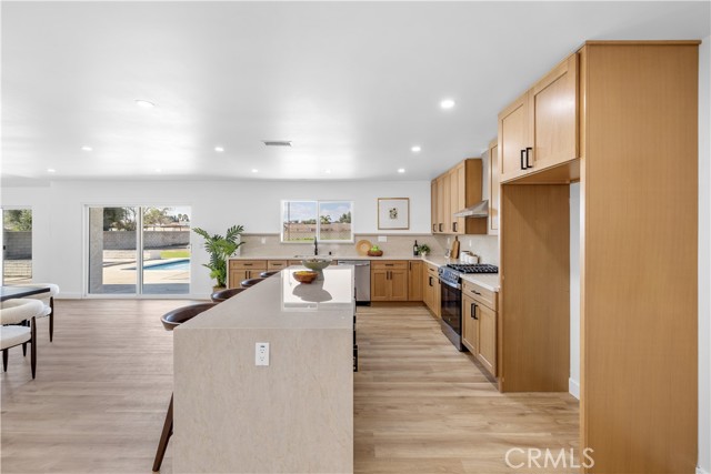 Detail Gallery Image 8 of 50 For 5079 Rigel Way Mira Loma, Jurupa Valley,  CA 91752 - 4 Beds | 3 Baths