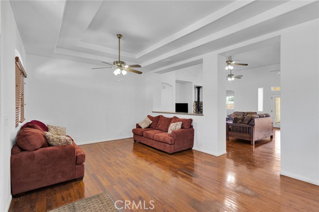 21350 Ramona Avenue, Apple Valley CA: https://media.crmls.org/medias/51084566-7ef1-4ef6-b175-9b6f0a1e9a6f.jpg