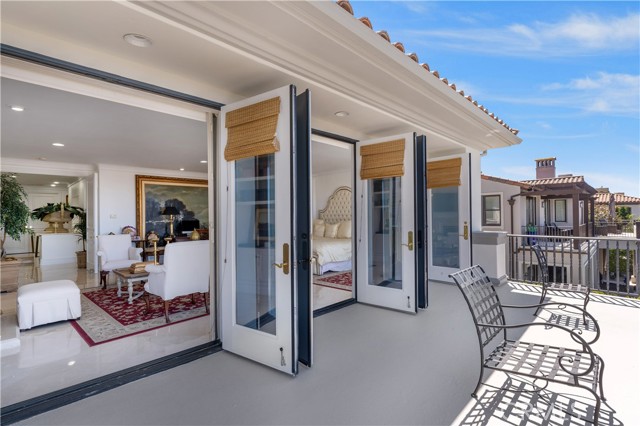 7 Vista Luci, Newport Coast CA: https://media.crmls.org/medias/51098a8f-6c98-4f67-bda0-ee16d2bde494.jpg