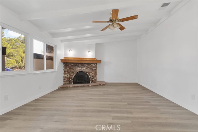 14246 Osage Road, Apple Valley CA: https://media.crmls.org/medias/51098fd6-b310-4e4f-8bdc-25ab96313e27.jpg