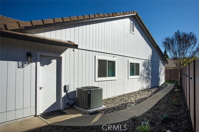 Detail Gallery Image 47 of 58 For 1805 Whispering Oaks Dr, Yuba City,  CA 95991 - 4 Beds | 2 Baths
