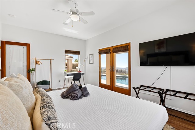 Image 39 of 73 For 15471 Green Valley Truck