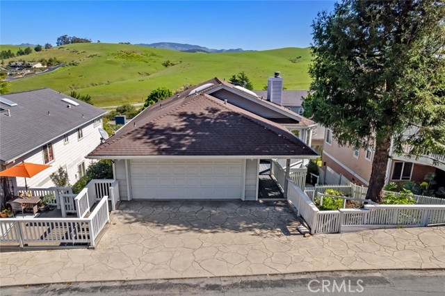 Detail Gallery Image 2 of 59 For 2110 Mccabe Dr, Cambria,  CA 93428 - 3 Beds | 2/1 Baths