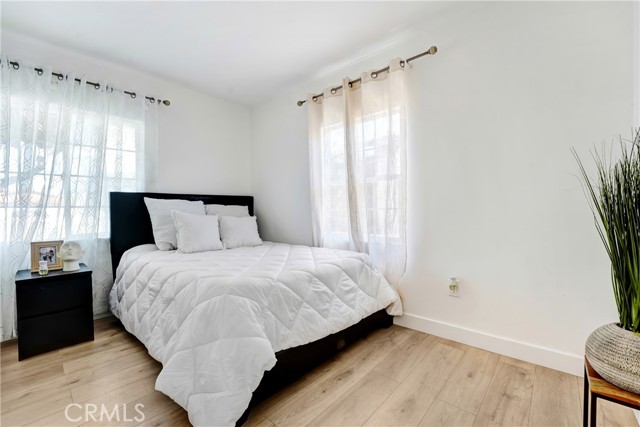 Detail Gallery Image 6 of 10 For 230 E 75th St, Los Angeles,  CA 90003 - 3 Beds | 1 Baths