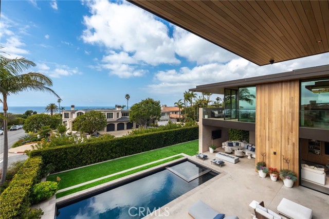 100 Dianthus Street, Manhattan Beach, California 90266, 6 Bedrooms Bedrooms, ,4 BathroomsBathrooms,Residential,For Sale,Dianthus,SB25030777