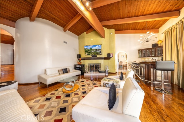 Detail Gallery Image 17 of 47 For 2557 Indian Creek, Diamond Bar,  CA 91765 - 5 Beds | 4/1 Baths