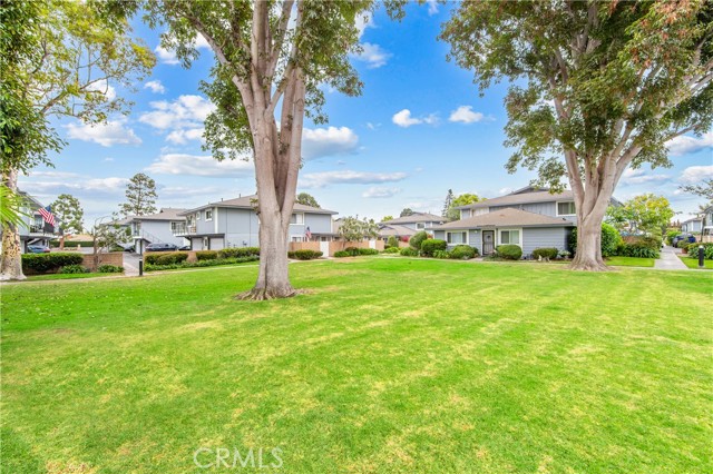 Detail Gallery Image 38 of 42 For 16407 La Bonita Ln #140,  Huntington Beach,  CA 92649 - 2 Beds | 1 Baths
