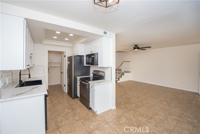 Detail Gallery Image 7 of 28 For 811 Pillar Point Way, Oceanside,  CA 92058 - 2 Beds | 1/1 Baths