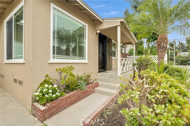 1410 Anaheim Place, Long Beach, California 90804, 2 Bedrooms Bedrooms, ,1 BathroomBathrooms,Single Family Residence,For Sale,Anaheim,OC24174855