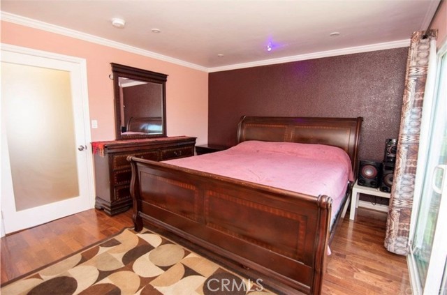 Detail Gallery Image 16 of 30 For 6912 Remmet Ave #5,  Canoga Park,  CA 91303 - 2 Beds | 2/1 Baths