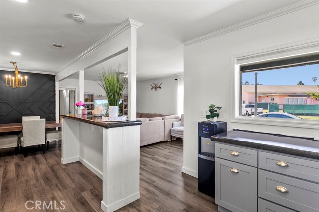 715 W South Street, Anaheim CA: https://media.crmls.org/medias/51123124-73f4-411b-9d0c-2caebd4c7a5f.jpg