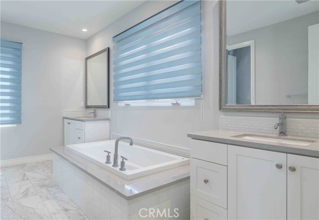 Detail Gallery Image 22 of 44 For 133 Toretta, Irvine,  CA 92602 - 4 Beds | 3 Baths