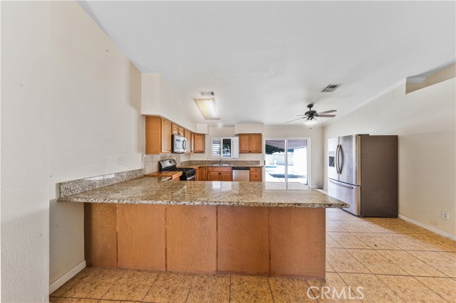 Detail Gallery Image 8 of 29 For 145 Eunice, Blythe,  CA 92225 - 3 Beds | 2 Baths