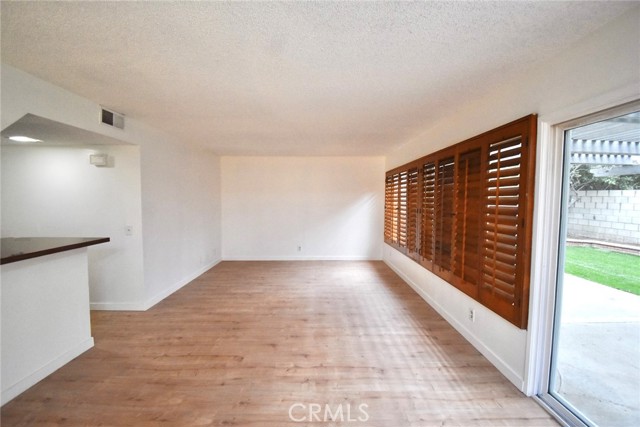 Detail Gallery Image 20 of 23 For 3117 S Linda, Santa Ana,  CA 92704 - 4 Beds | 3 Baths