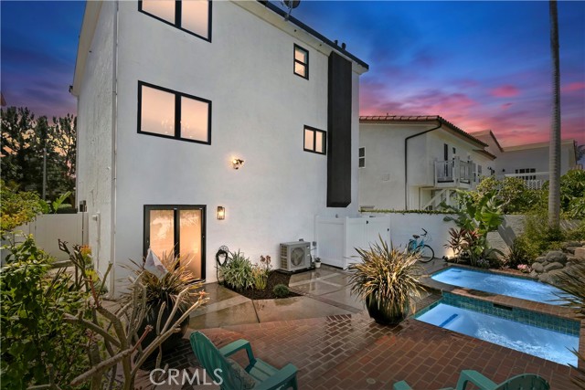 4651 Los Patos Avenue, Huntington Beach CA: https://media.crmls.org/medias/5113a34d-69b3-48ac-b0dc-1b2bac714b57.jpg