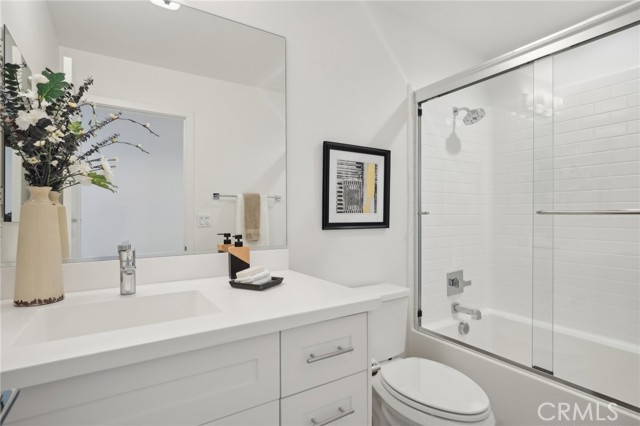 Detail Gallery Image 25 of 34 For 23228 Marigold Ave, Torrance,  CA 90502 - 4 Beds | 3/1 Baths