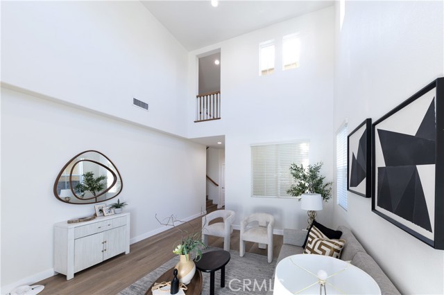 14055 Santa Barbara Street, La Mirada CA: https://media.crmls.org/medias/5115a2c7-a787-443e-bace-4f5f947efc4d.jpg