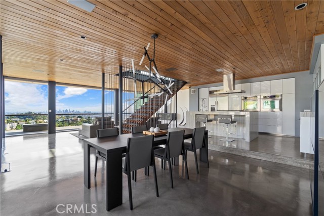 Detail Gallery Image 19 of 52 For 2917 Durand Dr, Los Angeles,  CA 90068 - 3 Beds | 2/1 Baths