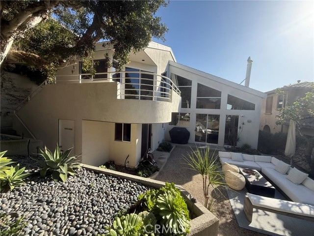 Detail Gallery Image 38 of 44 For 621 6th, Manhattan Beach,  CA 90266 - 3 Beds | 3/1 Baths