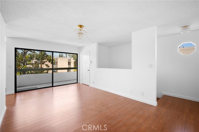 Detail Gallery Image 7 of 25 For 1142 Stanley Ave #12,  Glendale,  CA 91206 - 2 Beds | 2 Baths