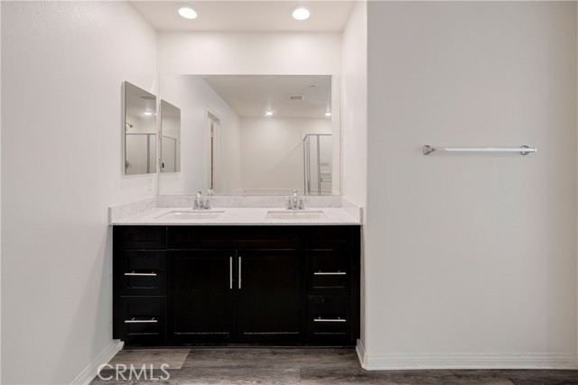 Detail Gallery Image 44 of 54 For 14424 Lily Ln #5,  Gardena,  CA 90247 - 3 Beds | 3/1 Baths