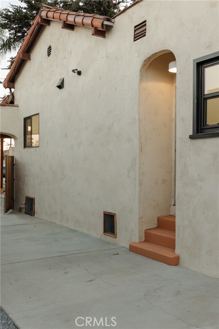 Detail Gallery Image 33 of 42 For 1935 W 76th St, Los Angeles,  CA 90047 - 3 Beds | 3 Baths