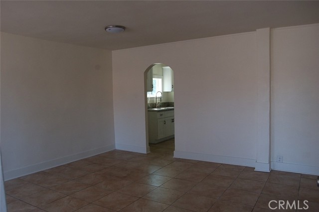 16171 Foothill Boulevard, Fontana CA: https://media.crmls.org/medias/511acf64-092a-43fb-a2f6-0253b3ec02e1.jpg