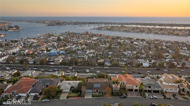 Detail Gallery Image 39 of 39 For 521 Kings Rd, Newport Beach,  CA 92663 - 4 Beds | 4 Baths