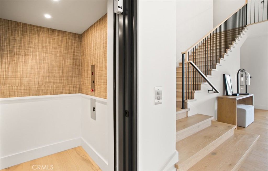 MLS #OC25164130 img 23