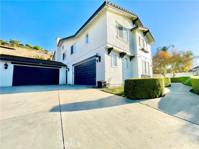 Detail Gallery Image 2 of 61 For 1204 Thoroughbred Ln, Norco,  CA 92860 - 5 Beds | 3/1 Baths