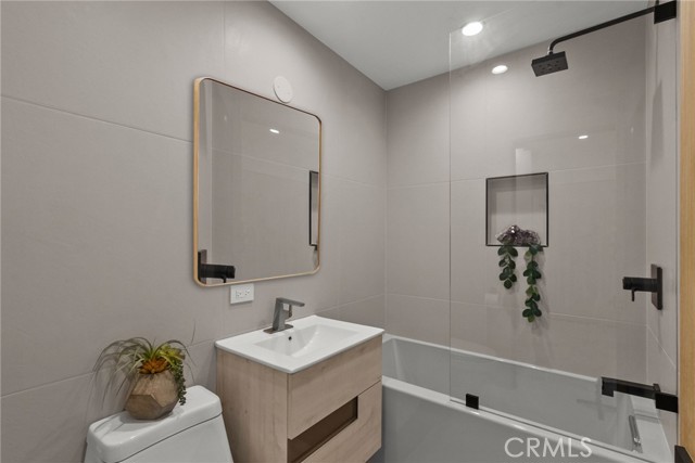 Detail Gallery Image 10 of 19 For 8787 Shoreham Dr #B5,  West Hollywood,  CA 90069 - 0 Beds | 1 Baths