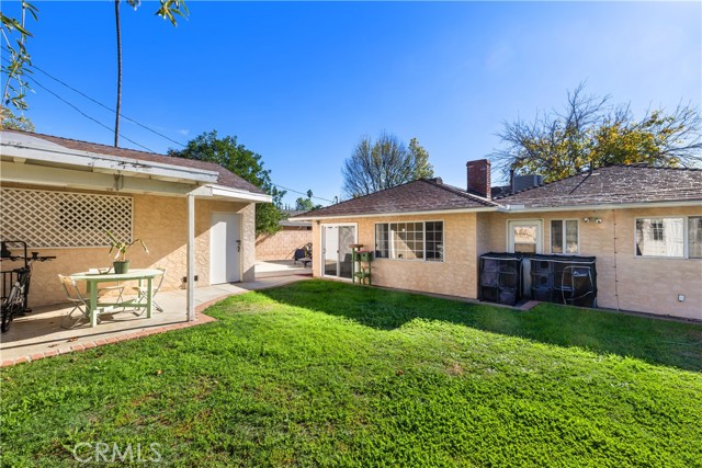 Detail Gallery Image 37 of 39 For 17419 Leadwell, Lake Balboa,  CA 91406 - 4 Beds | 2 Baths