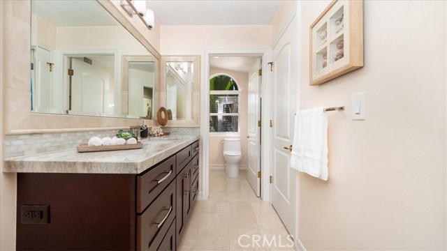 844 Deep Springs Drive, Claremont CA: https://media.crmls.org/medias/511de9fd-4209-441b-8c30-33265d4af658.jpg