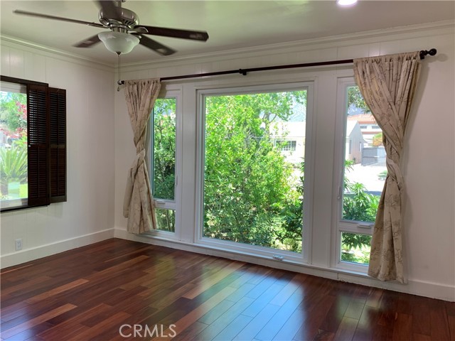 220 Laurel Avenue, Arcadia CA: https://media.crmls.org/medias/511e40c5-51a6-4852-8fb9-7f46f845954f.jpg