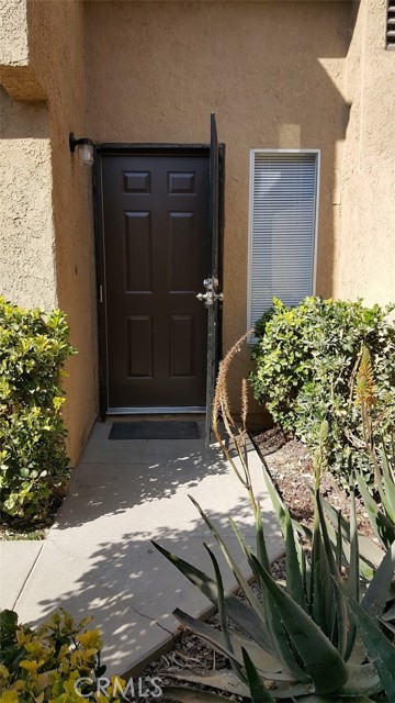 Detail Gallery Image 2 of 14 For 632 Parkview, Lake Elsinore,  CA 92530 - 2 Beds | 1/1 Baths