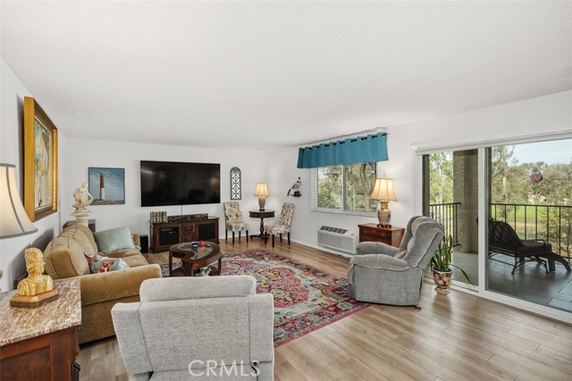 Detail Gallery Image 7 of 53 For 5500 Paseo Del Lago 1a,  Laguna Woods,  CA 92637 - 2 Beds | 2 Baths