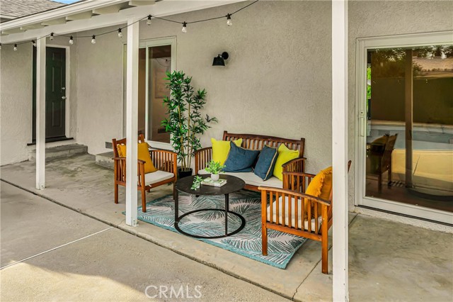 20742 Lull Street, Winnetka CA: https://media.crmls.org/medias/511fd274-b8bc-4dd7-8acc-282a9e9b63d8.jpg