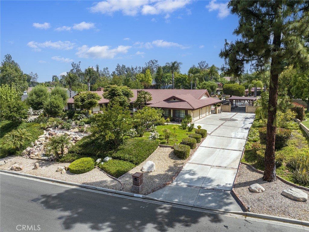 1463 Rimroad W, Riverside, CA 92506