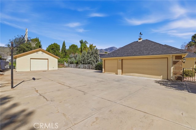 Detail Gallery Image 15 of 24 For 35562 Casa Vista, Yucaipa,  CA 92399 - 4 Beds | 2/1 Baths