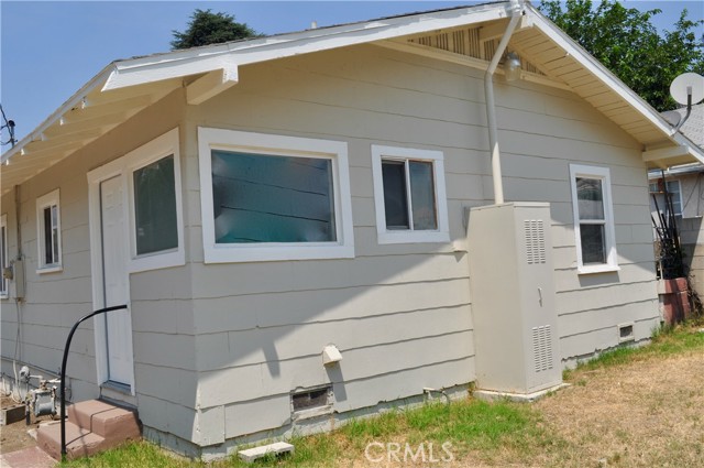 1789 N Pershing Avenue, San Bernardino CA: https://media.crmls.org/medias/5122cf82-c8c2-48dc-84b8-87f60b1df331.jpg