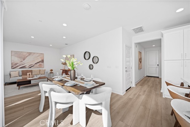 4253 S Heather Privado, Ontario CA: https://media.crmls.org/medias/5122faee-6bfd-4dfd-b573-4af01fa57474.jpg