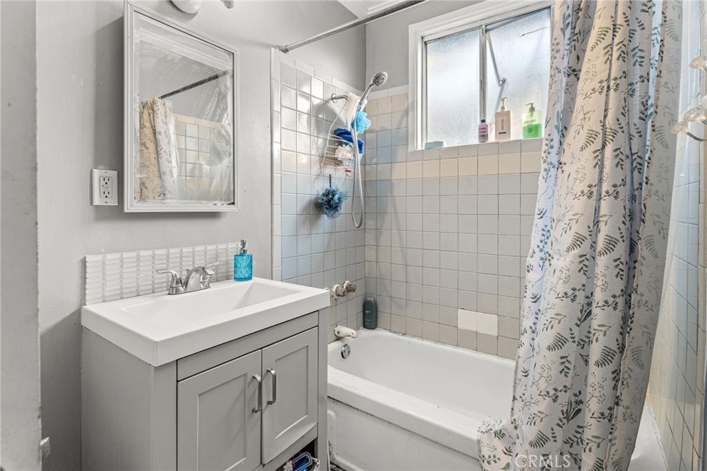 MLS #CV25270684 image #22