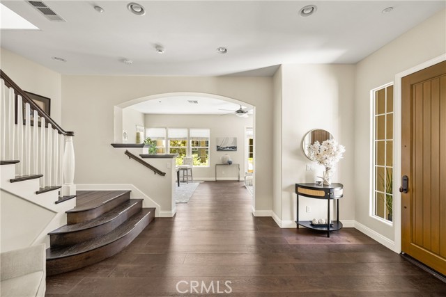 21270 Elda Cir, Huntington Beach CA: https://media.crmls.org/medias/5123b2e1-de3f-430c-b636-8744ab1c9d63.jpg
