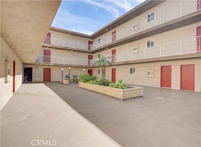 Detail Gallery Image 18 of 30 For 15 15th #22,  Hermosa Beach,  CA 90254 - 2 Beds | 2 Baths