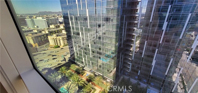 Detail Gallery Image 8 of 31 For 877 Francisco St #2403,  Los Angeles,  CA 90017 - 1 Beds | 1 Baths