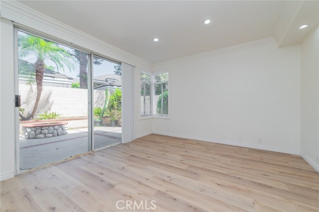 Detail Gallery Image 8 of 32 For 23 Cormorant Cir, Newport Beach,  CA 92660 - 3 Beds | 2/1 Baths