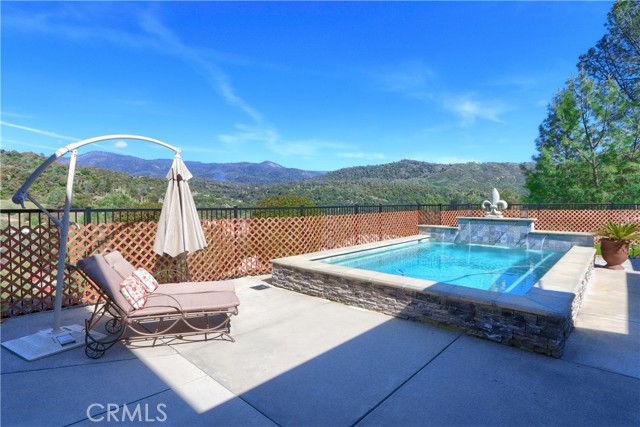 Detail Gallery Image 41 of 66 For 42038 Empty Creek, Oakhurst,  CA 93644 - 3 Beds | 2 Baths